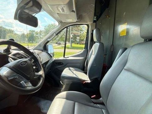 Used 2019 Ford Transit 250 148 High Roof Extended RWD image 7