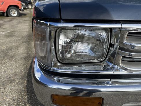 Used 1989 Toyota Pickup Deluxe image 43