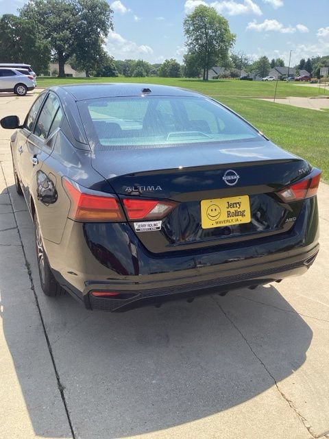 Used 2023 Nissan Altima 2.5 SV AWD/4WD image 3