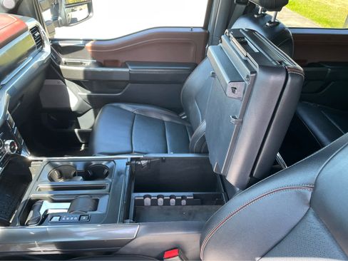 Used 2023 Ford F150 Lariat image 32