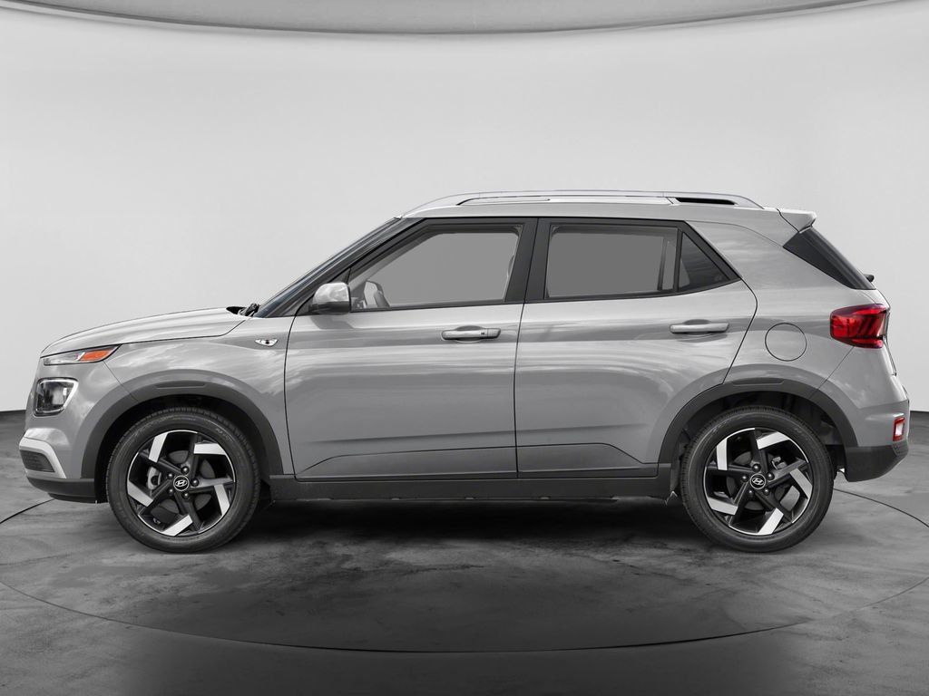Used 2025 Hyundai Venue SEL FWD image 3