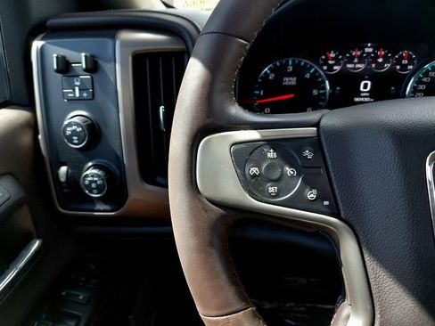Used 2018 GMC Sierra 1500 Denali w/ Denali Ultimate Package AWD/4WD image 22