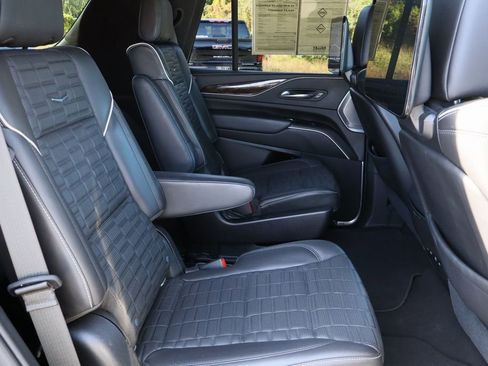 Used 2021 Cadillac Escalade Sport Platinum image 33