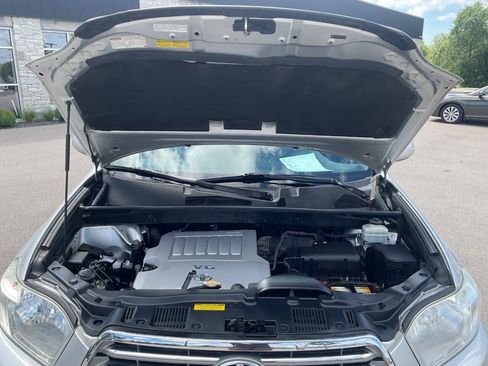 Used 2010 Toyota Highlander Limited AWD/4WD image 47