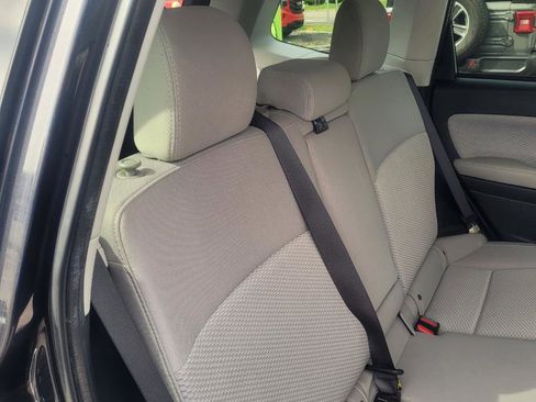 Used 2017 Subaru Forester 2.5i Premium AWD/4WD image 28