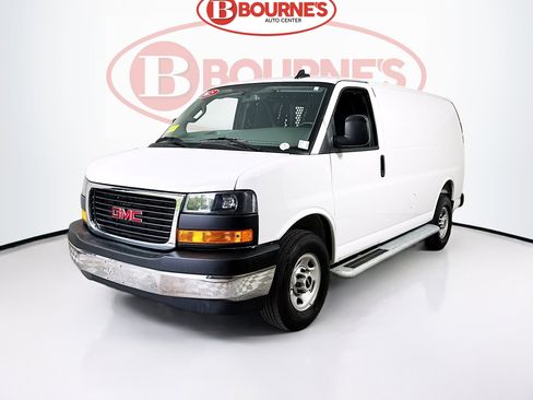 Used 2025 GMC Savana 2500 w/ Driver Convenience Package RWD image 4