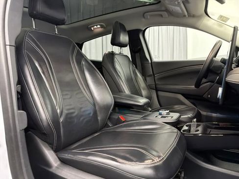 Used 2023 Ford Mustang Mach-E Premium AWD/4WD image 17