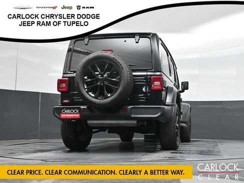 Used 2025 Jeep Wrangler Unlimited Sahara AWD/4WD image 38