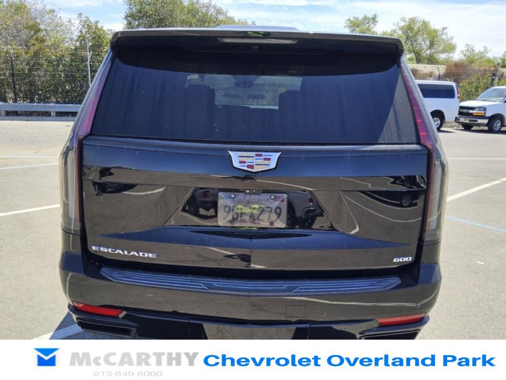Used 2021 Cadillac Escalade Sport Platinum w/ Heavy-Duty Trailer Package AWD/4WD image 4