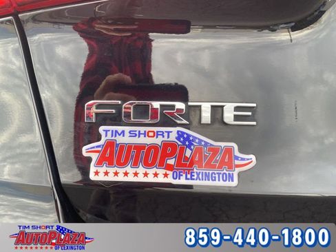 Used 2018 Kia Forte LX w/ LX Popular Package image 17