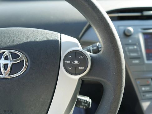 Used 2015 Toyota Prius Two FWD image 11