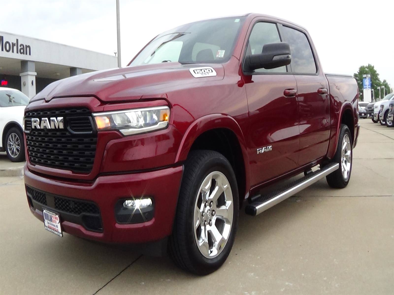 Used 2025 RAM 1500 Big Horn AWD/4WD image 2