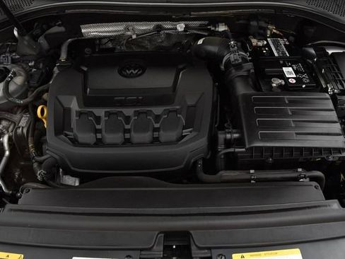 Certified 2023 Volkswagen Tiguan SE FWD image 25