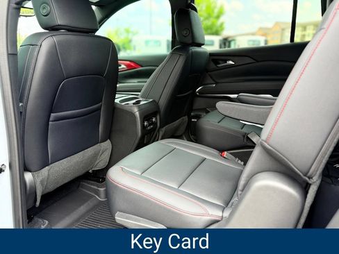 New 2026 Chevrolet Traverse Z71 w/ Enhanced Driving Package AWD/4WD image 11