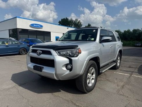Used 2016 Toyota 4Runner SR5 Premium AWD/4WD image 5