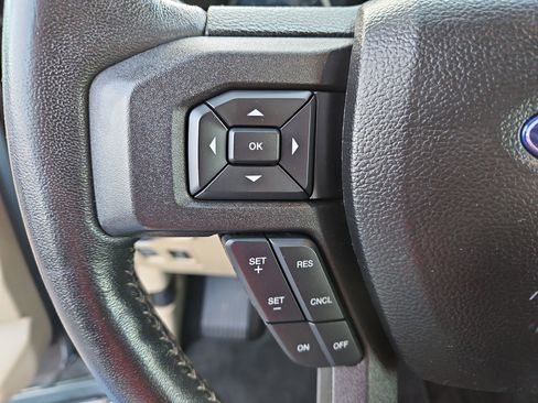 Used 2018 Ford F150 XLT w/ Equipment Group 302A Luxury image 19