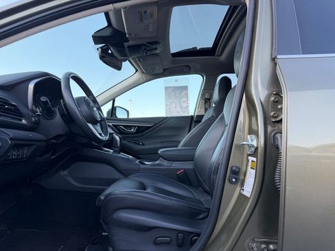 Used 2023 Subaru Outback Limited AWD/4WD image 5
