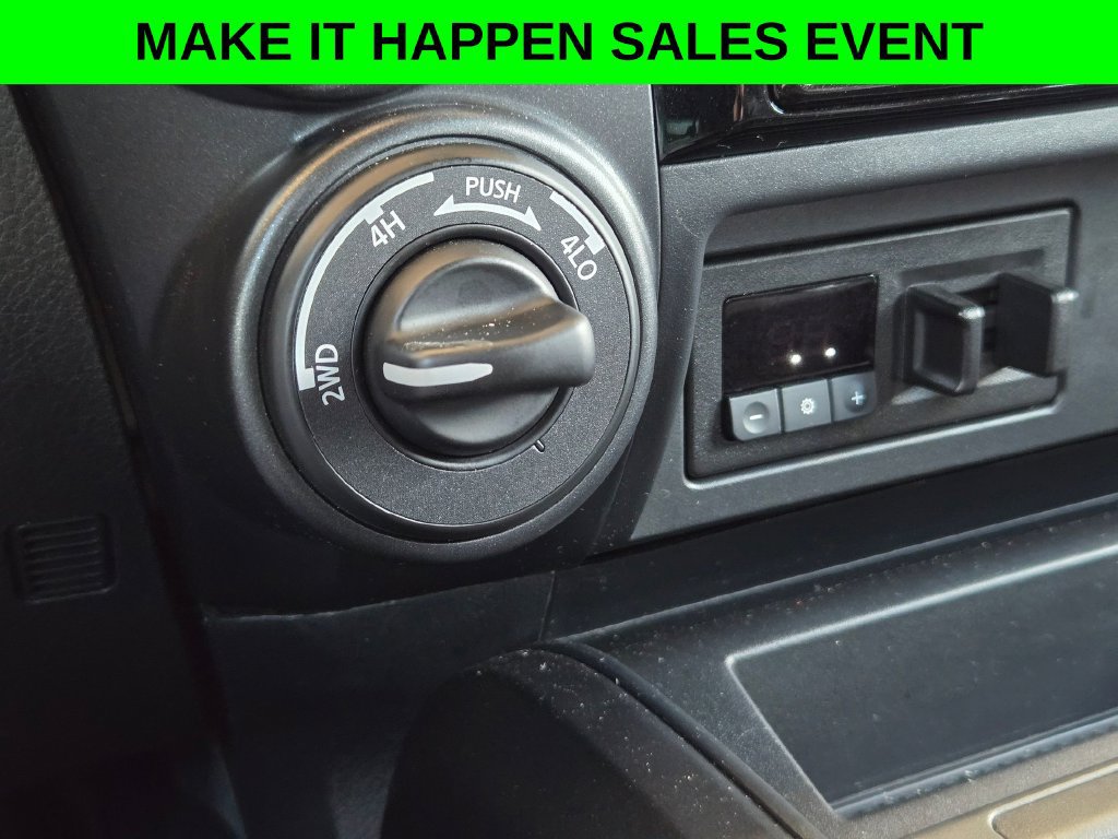 Used 2024 Nissan Titan PRO-4X w/ Pro-4x Utility Package AWD/4WD image 18