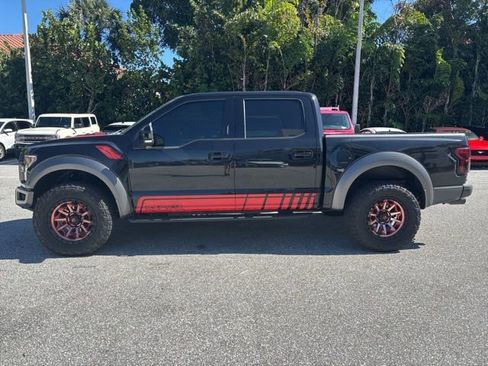 Used 2019 Ford F150 Raptor w/ Equipment Group 802A Luxury image 4
