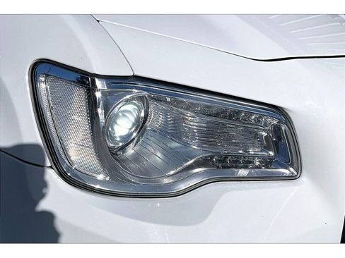 Used 2021 Chrysler 300 Touring L image 27