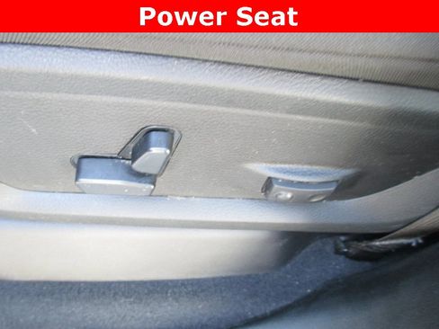 Used 2024 RAM 3500 Big Horn w/ Sport Appearance Package image 24