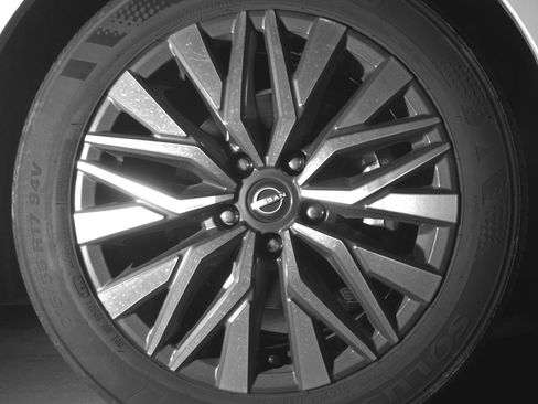 Used 2025 Nissan Altima 2.5 SV FWD image 13