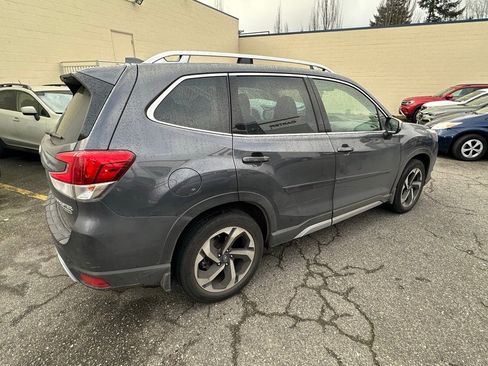 Used 2023 Subaru Forester Touring image 7