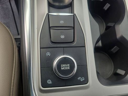 Used 2022 Ford Explorer Limited w/ Equipment Group 301A image 33