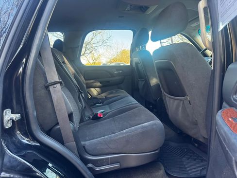 Used 2008 GMC Yukon SLE w/ Convenience Package image 15