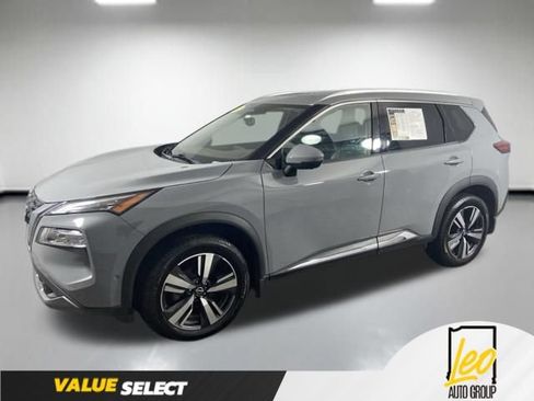 Used 2022 Nissan Rogue SL w/ SL Premium Package AWD/4WD image 2
