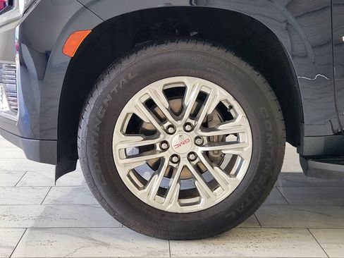 Used 2022 GMC Yukon SLT w/ SLT Luxury Package AWD/4WD image 10