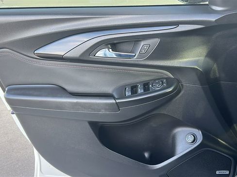 Used 2021 Chevrolet TrailBlazer RS w/ Sun and Liftgate Package image 20