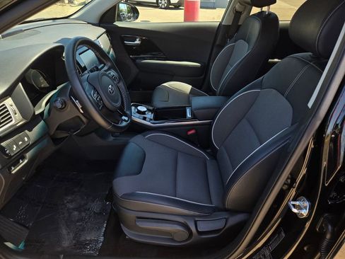 Used 2019 Kia Niro EX FWD image 16