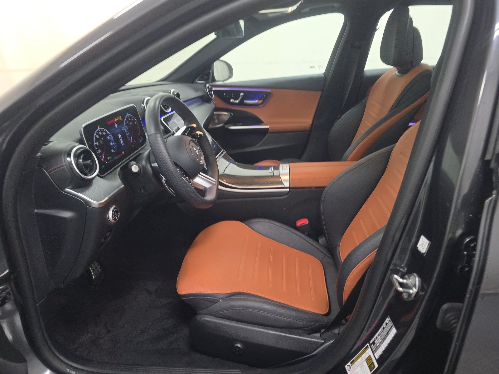 Used 2024 Mercedes-Benz C 300 4MATIC Sedan image 5