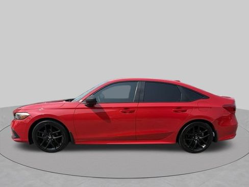 Used 2023 Honda Civic Sport image 3