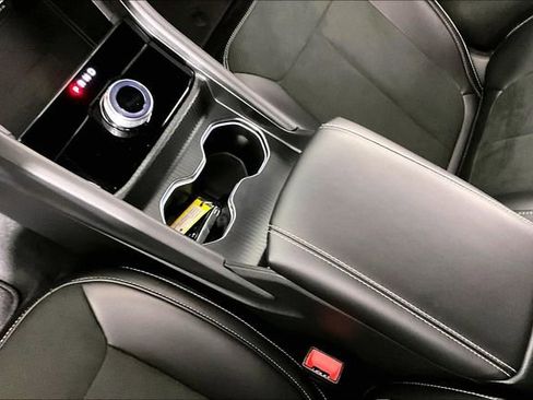 Used 2025 Jeep Grand Cherokee image 18