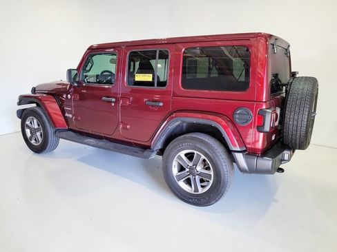 Used 2022 Jeep Wrangler Unlimited Sahara image 19