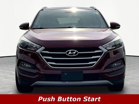 Used 2018 Hyundai Tucson Value FWD image 2