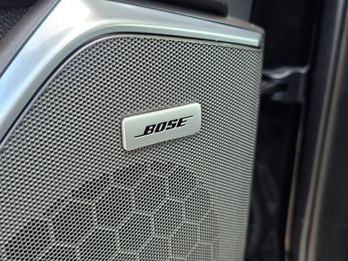 Used 2019 Cadillac Escalade Premium Luxury image 26