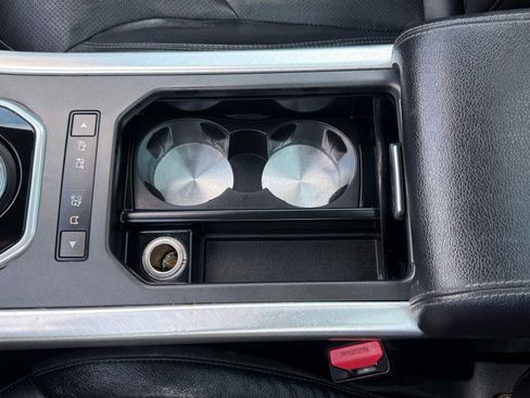 Used 2017 Land Rover Range Rover Evoque SE Premium image 51