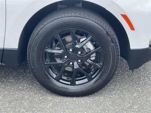 Certified 2022 Chevrolet Equinox LT image 11