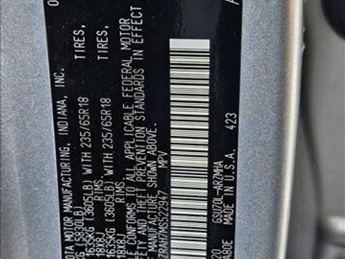 Used 2021 Toyota Highlander XLE image 15