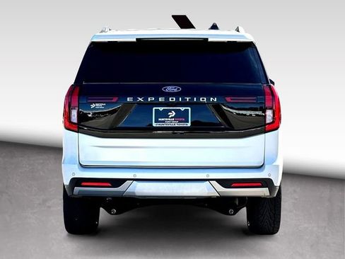 Used 2025 Ford Expedition Platinum w/ Driver's Package image 7