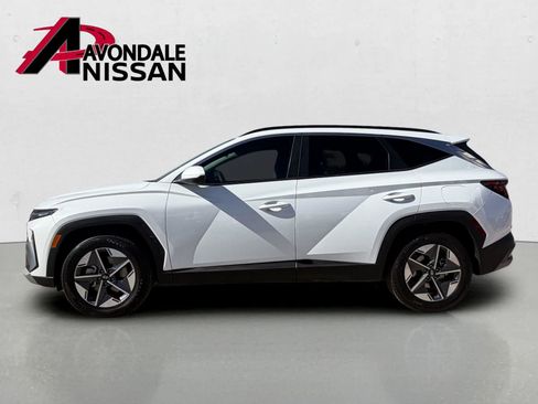 Used 2025 Hyundai Tucson SEL FWD image 2