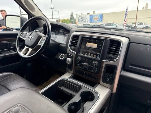 Used 2017 RAM 1500 Laramie w/ Convenience Group AWD/4WD image 34