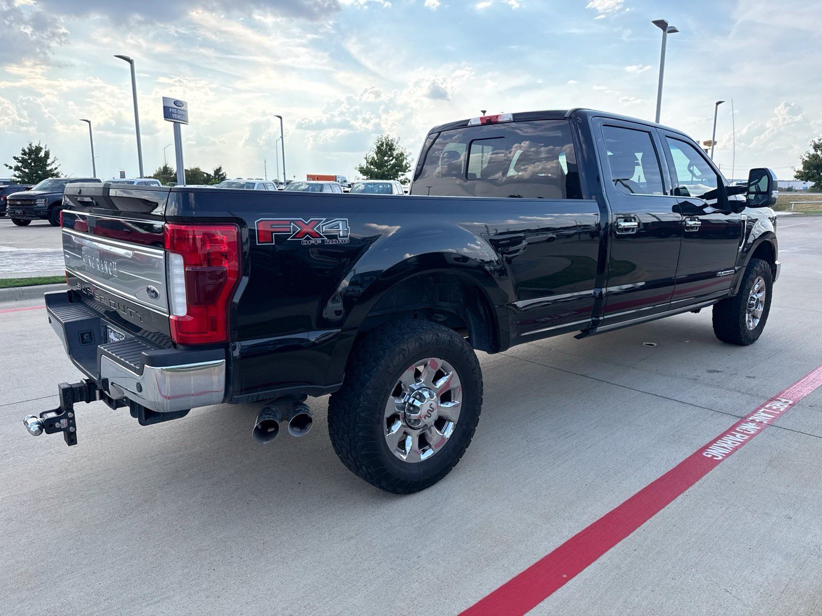Used 2018 Ford F350 King Ranch w/ King Ranch Ultimate Package AWD/4WD image 14