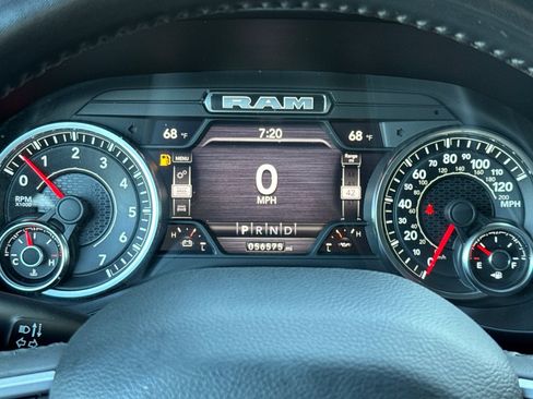 Used 2022 RAM 1500 Big Horn AWD/4WD image 21