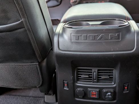 Used 2021 Nissan Titan PRO-4X w/ Pro-4x Convenience Package image 30