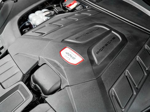 Certified 2023 Porsche Cayenne GTS AWD/4WD image 13