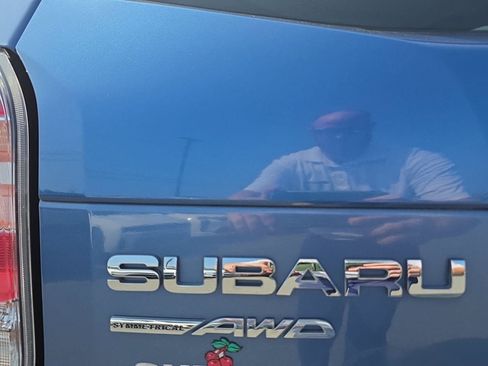 Used 2017 Subaru Forester 2.5i Touring AWD/4WD image 8